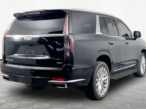 Used 2023 Cadillac Escalade Premium Luxury RWD image 5