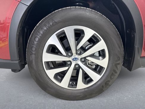 Used 2022 Subaru Outback Premium image 11