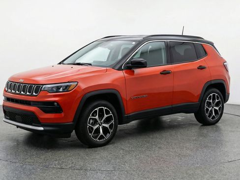Used 2025 Jeep Compass Limited AWD/4WD image 3
