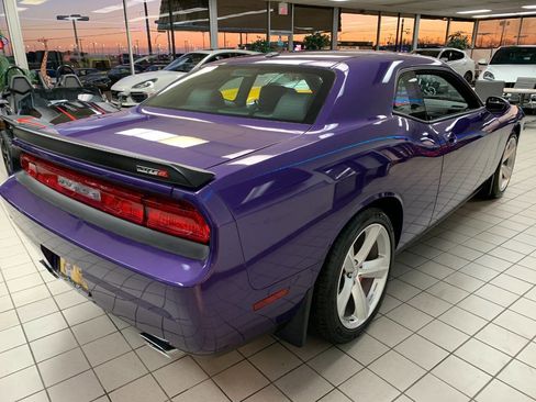 Used 2010 Dodge Challenger SRT8 w/ SRT Option Group II image 5