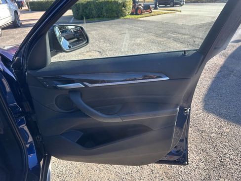Used 2018 BMW X1 sDrive28i image 16