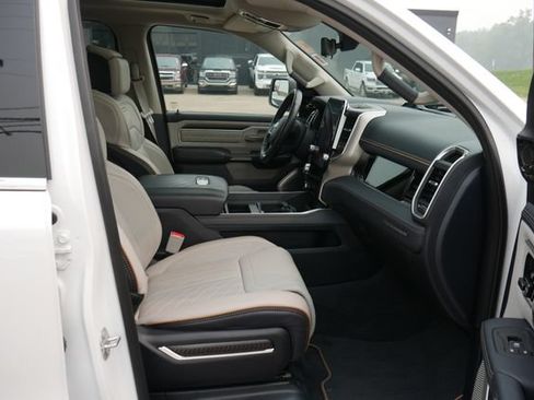 Used 2025 RAM 1500 Tungsten w/ Trailer Tow Group AWD/4WD image 32