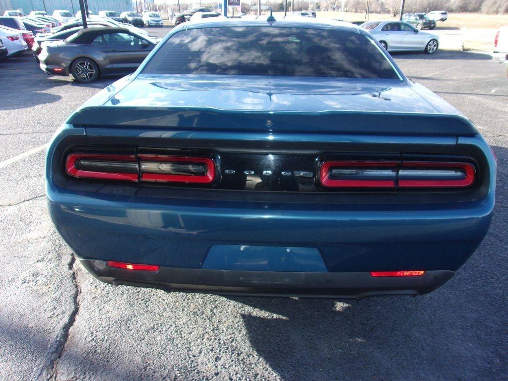 Used 2020 Dodge Challenger SXT w/ Plus Package RWD image 5