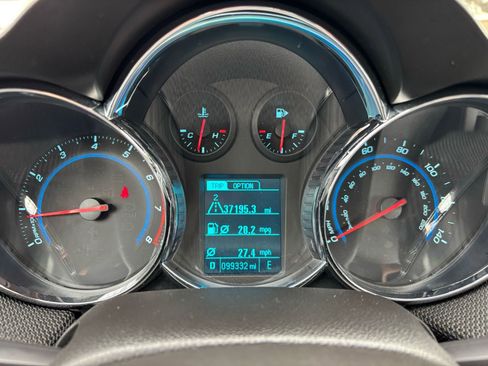 Used 2014 Chevrolet Cruze LT w/ RS Package image 24