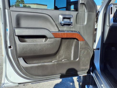 Used 2019 GMC Sierra 2500 SLE image 21