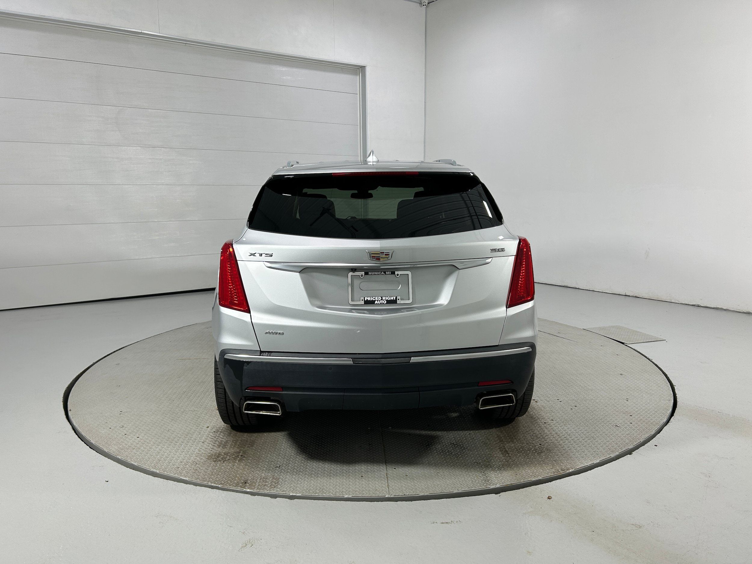 Used 2018 Cadillac XT5 Premium Luxury AWD/4WD image 34