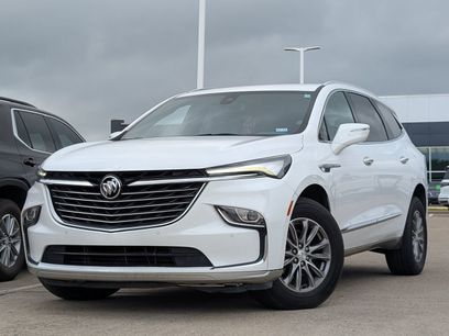 Used 2022 Buick Enclave Essence