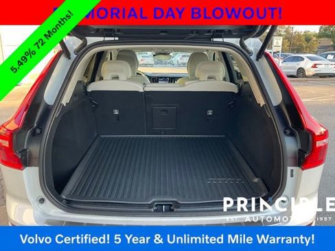 Certified 2024 Volvo XC60 B5 Core w/ Protection Package Premier AWD/4WD image 28