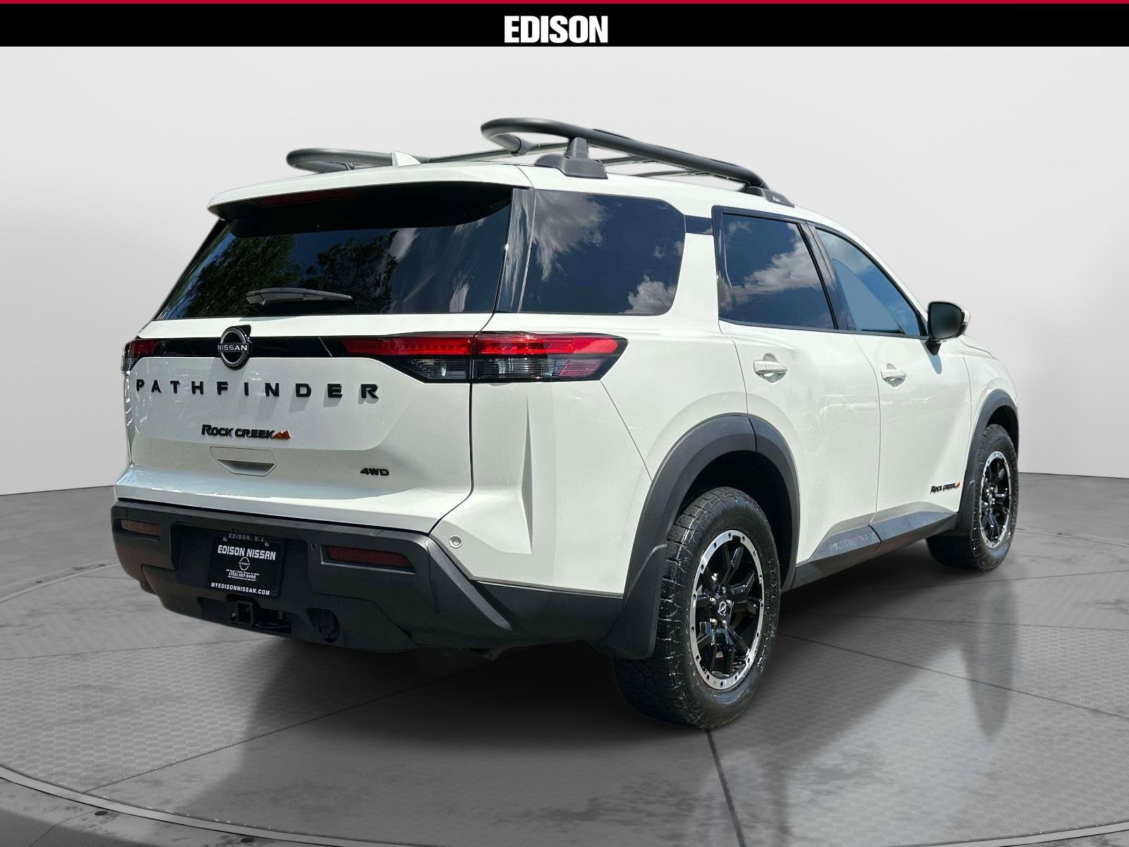 Used 2023 Nissan Pathfinder Rock Creek AWD/4WD image 4