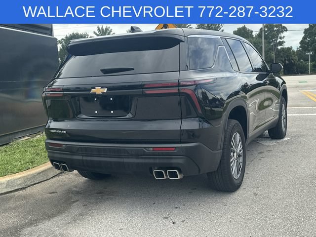Used 2024 Chevrolet Traverse LS FWD image 7