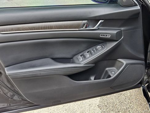 Used 2018 Honda Accord EX-L image 10