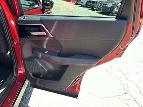 Used 2023 Mitsubishi Outlander SE FWD image 19
