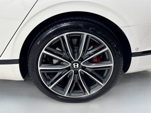 Certified 2021 Bentley Flying Spur V8 image 10