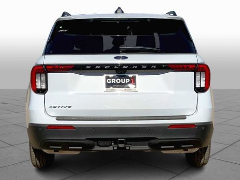 New 2026 Ford Explorer Active image 4