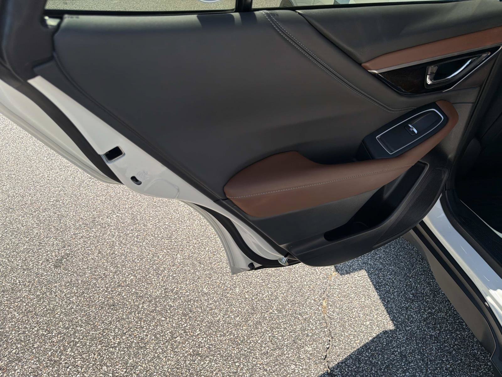 Used 2022 Subaru Outback Touring AWD/4WD image 23