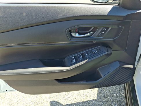 Used 2023 Honda Accord Sport image 12