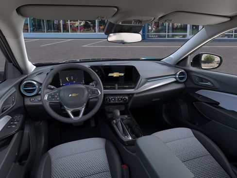 New 2026 Chevrolet Trax LT w/ Driver Confidence Package FWD image 15