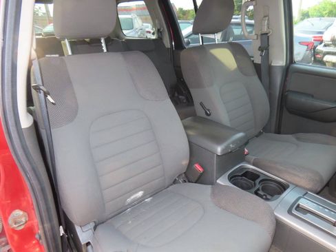 Used 2011 Nissan Pathfinder S AWD/4WD image 42