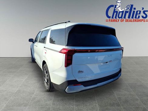 New 2026 Kia Carnival EX image 4