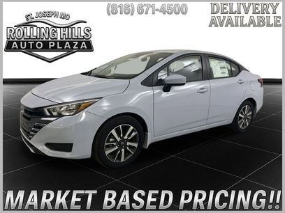New 2025 Nissan Versa SV w/ Trunk Package
