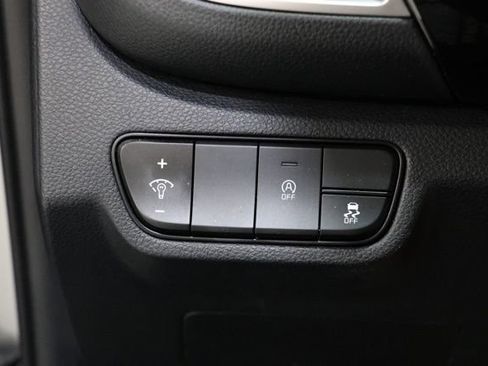 Used 2025 Kia Seltos S FWD image 20