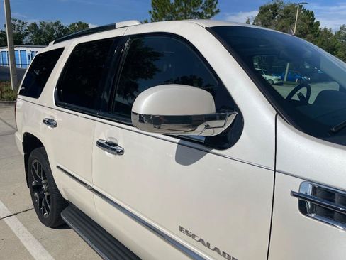 Used 2007 Cadillac Escalade AWD w/ Information Package image 10