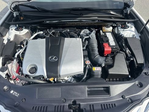Used 2025 Lexus ES 350 w/ Premium Package image 34