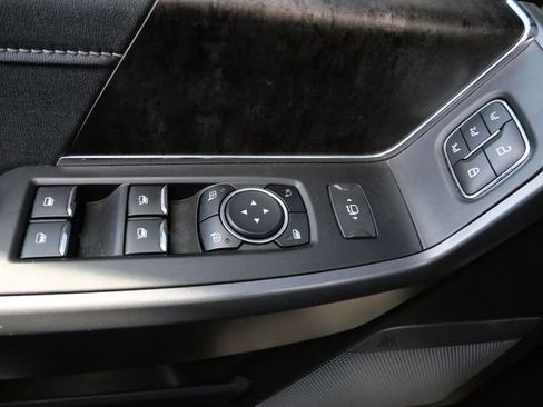 Used 2023 Ford F250 Lariat image 19