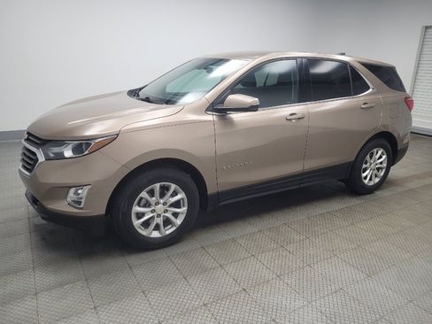 Used 2018 Chevrolet Equinox LT image 2