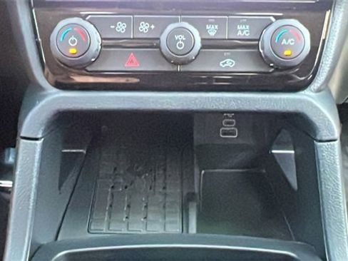 New 2025 Ford Ranger XLT w/ Equipment Group 301A High image 26