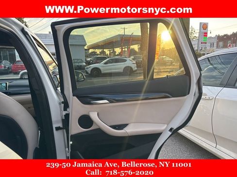 Used 2022 BMW X1 xDrive28i w/ Convenience Package AWD/4WD image 16