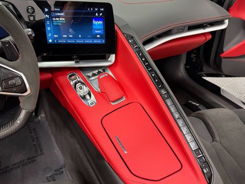 Used 2024 Chevrolet Corvette Z06 RWD image 24