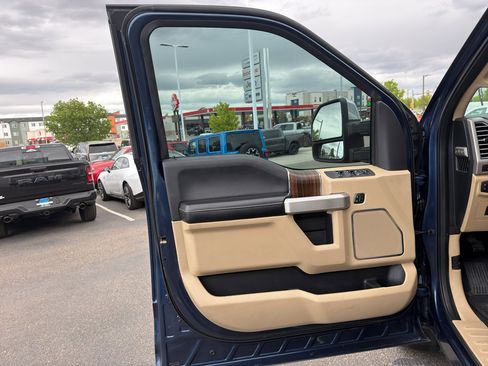 Used 2015 Ford F150 Lariat w/ Equipment Group 502A Luxury AWD/4WD image 15