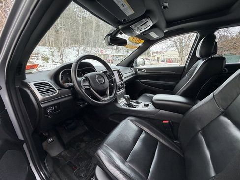 Used 2018 Jeep Grand Cherokee Limited w/ Trailer Tow Group IV image 5