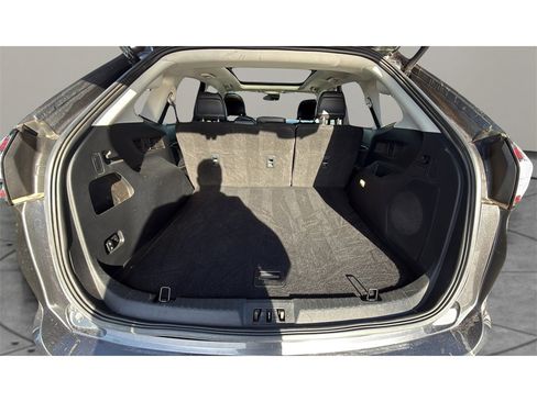 Used 2017 Ford Edge Titanium w/ Equipment Group 302A image 9