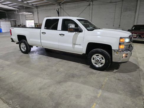 Used 2015 Chevrolet Silverado 2500 LT w/ Z71 Package, Off-Road AWD/4WD image 19