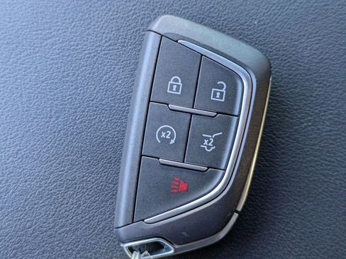 Certified 2024 Cadillac Lyriq Tech w/ Driver Assist Package image 35