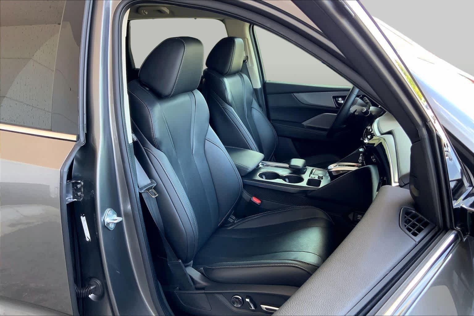 Used 2024 Acura MDX w/ Technology Package FWD image 9
