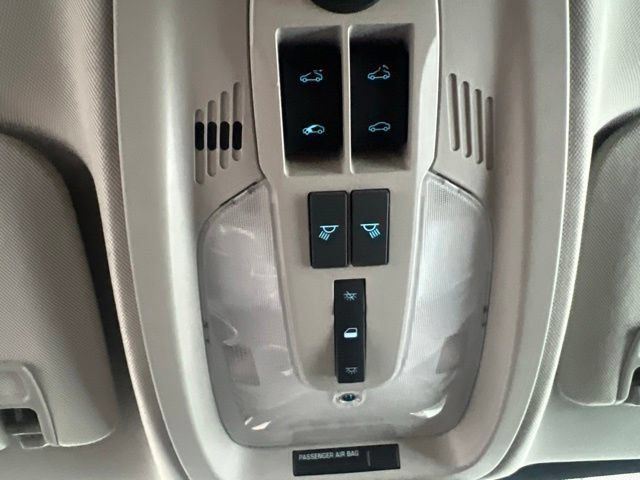 Used 2012 Chevrolet Equinox LTZ AWD/4WD image 23