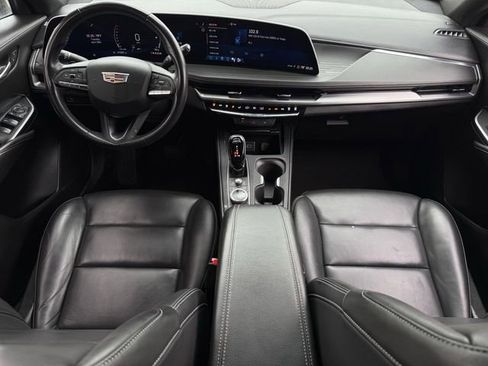 Used 2024 Cadillac XT4 Premium Luxury FWD image 11