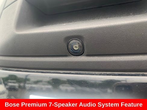 Used 2018 Chevrolet Colorado LT w/ Redline Special Edition AWD/4WD image 12