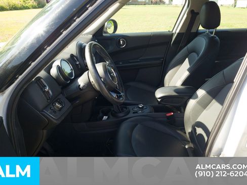 Used 2019 MINI Cooper Countryman FWD image 7