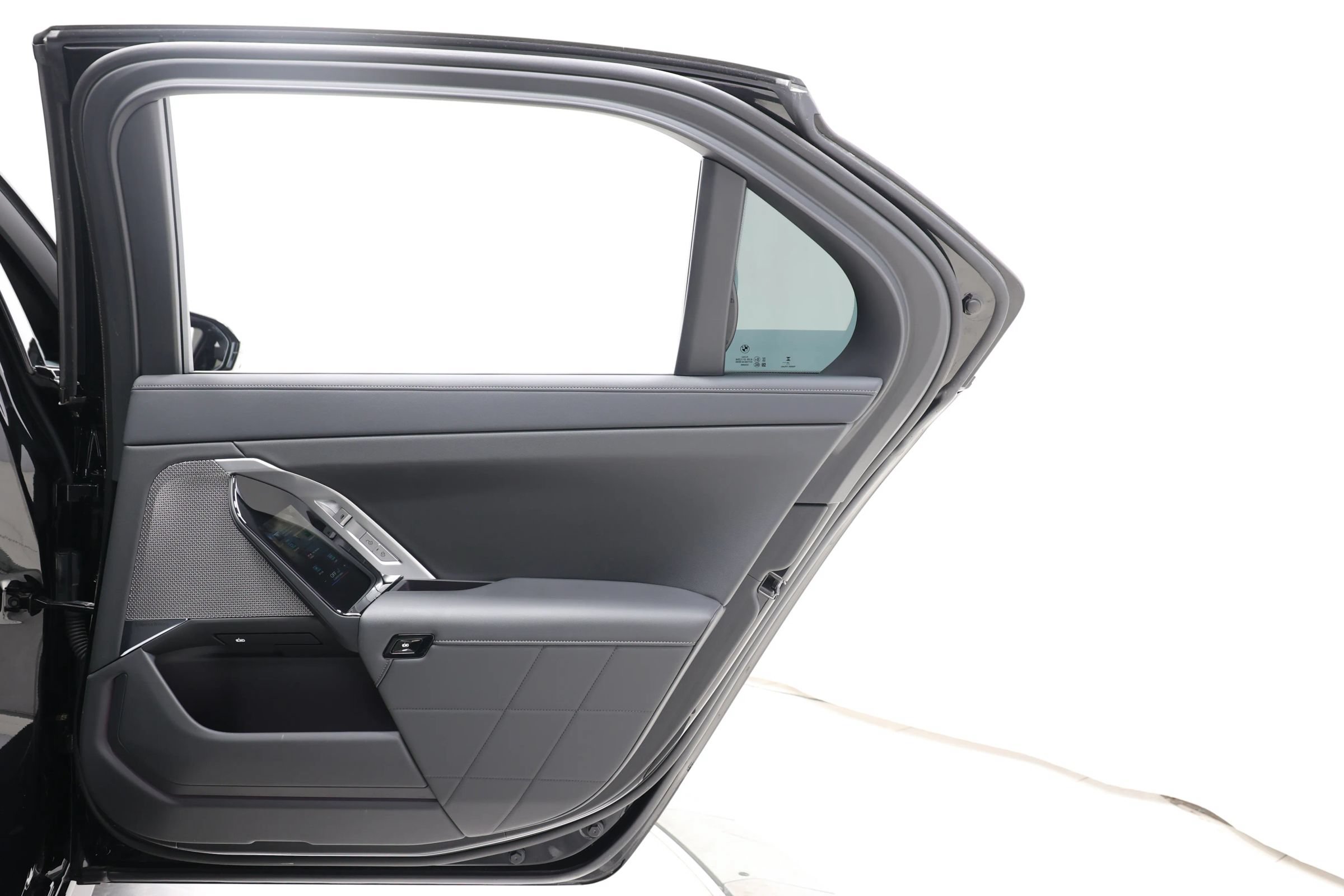 Used 2025 BMW 740i RWD image 79