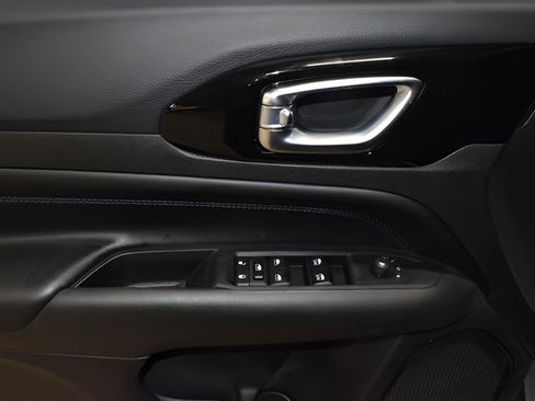 New 2026 Jeep Compass Latitude AWD/4WD image 23