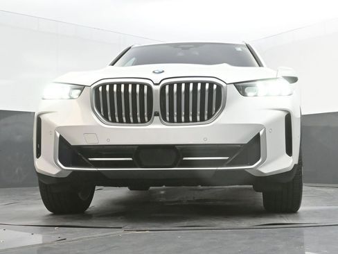 Certified 2024 BMW X5 xDrive40i w/ Premium Package AWD/4WD image 49