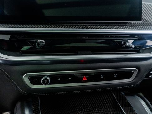 Used 2025 BMW X6 M Competition image 41