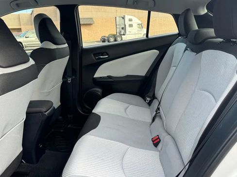 Used 2016 Toyota Prius Three Touring image 26