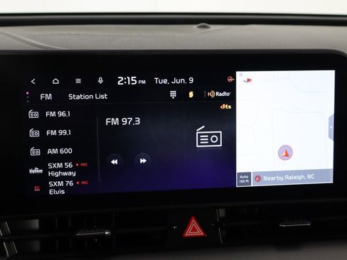 Used 2024 Kia Sportage EX FWD image 29