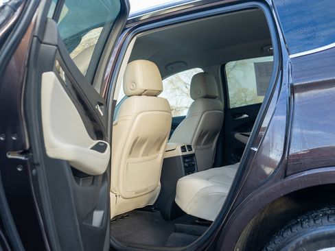 Used 2020 Buick Envision Premium w/ Driver Confidence Package image 28