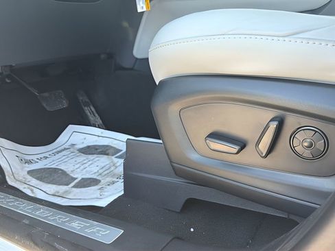 New 2026 Ford Explorer Platinum w/ LUX Leather Package image 30